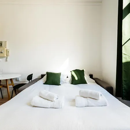 Apartament Cozett'home - Chics & Modernes - 2 Pas Du Cirque Jules Verne -