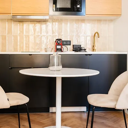 Cozett'home - Chics & Modernes - 2 Pas Du Cirque Jules Verne - * أميا