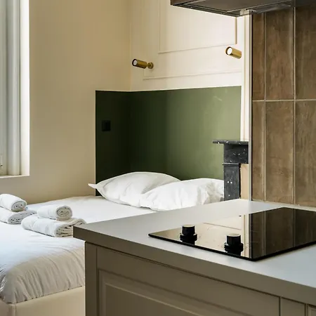 Cozett'home - Chics & Modernes - 2 Pas Du Cirque Jules Verne - *